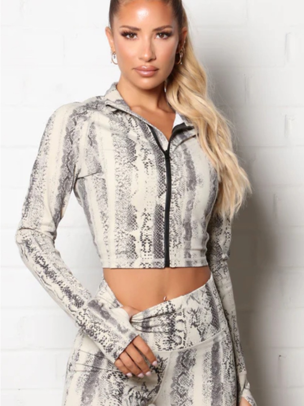 Fashion Nova Snake-Print Cropped Zip Hoodie - Cream & Gray